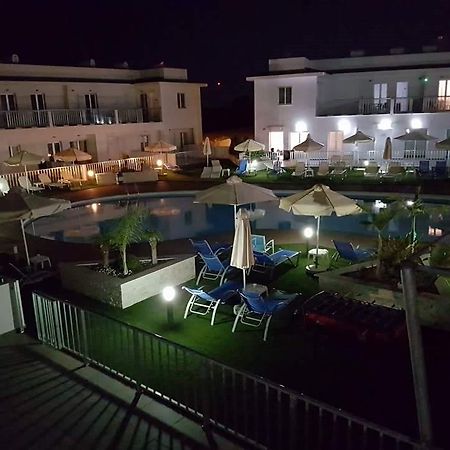 High View Gardens Aparthotel Mazotos Buitenkant foto